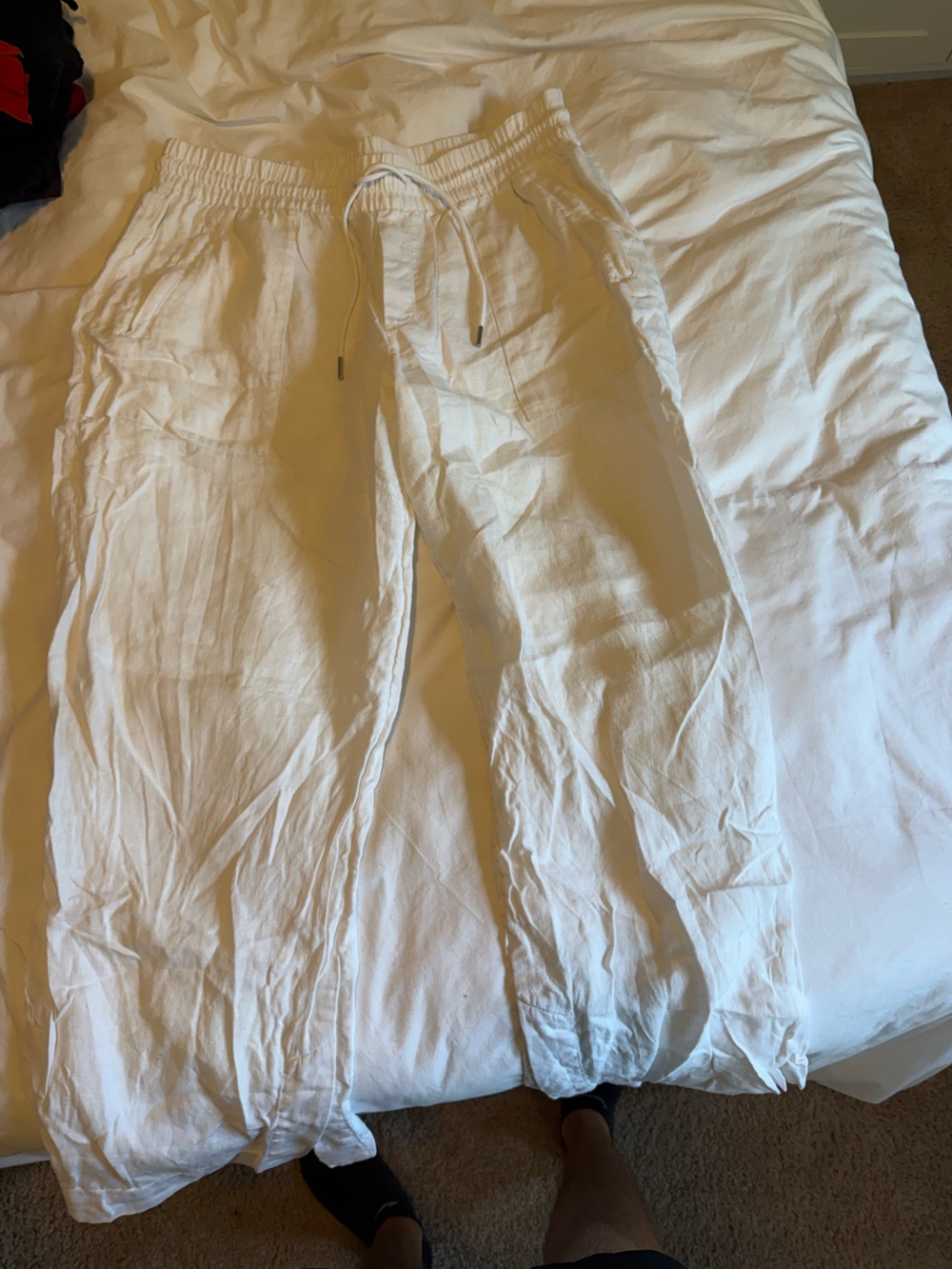 Women’s white linen Athleta pants